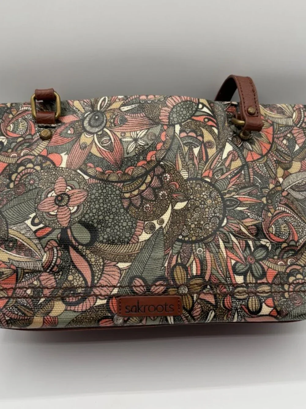 Sakroots Artist Circle shoulder bag in the 